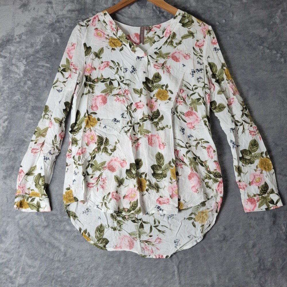 Brian and Em Womens S White Floral LongSleeve V Neck Tunic Romantic Cottagecore